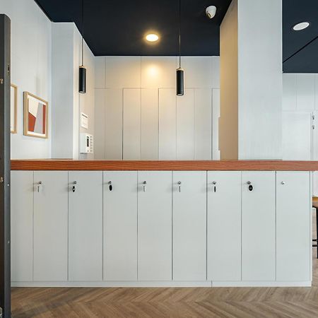 Feelathome Waldorf Suites Apartments Мадрид Екстериор снимка