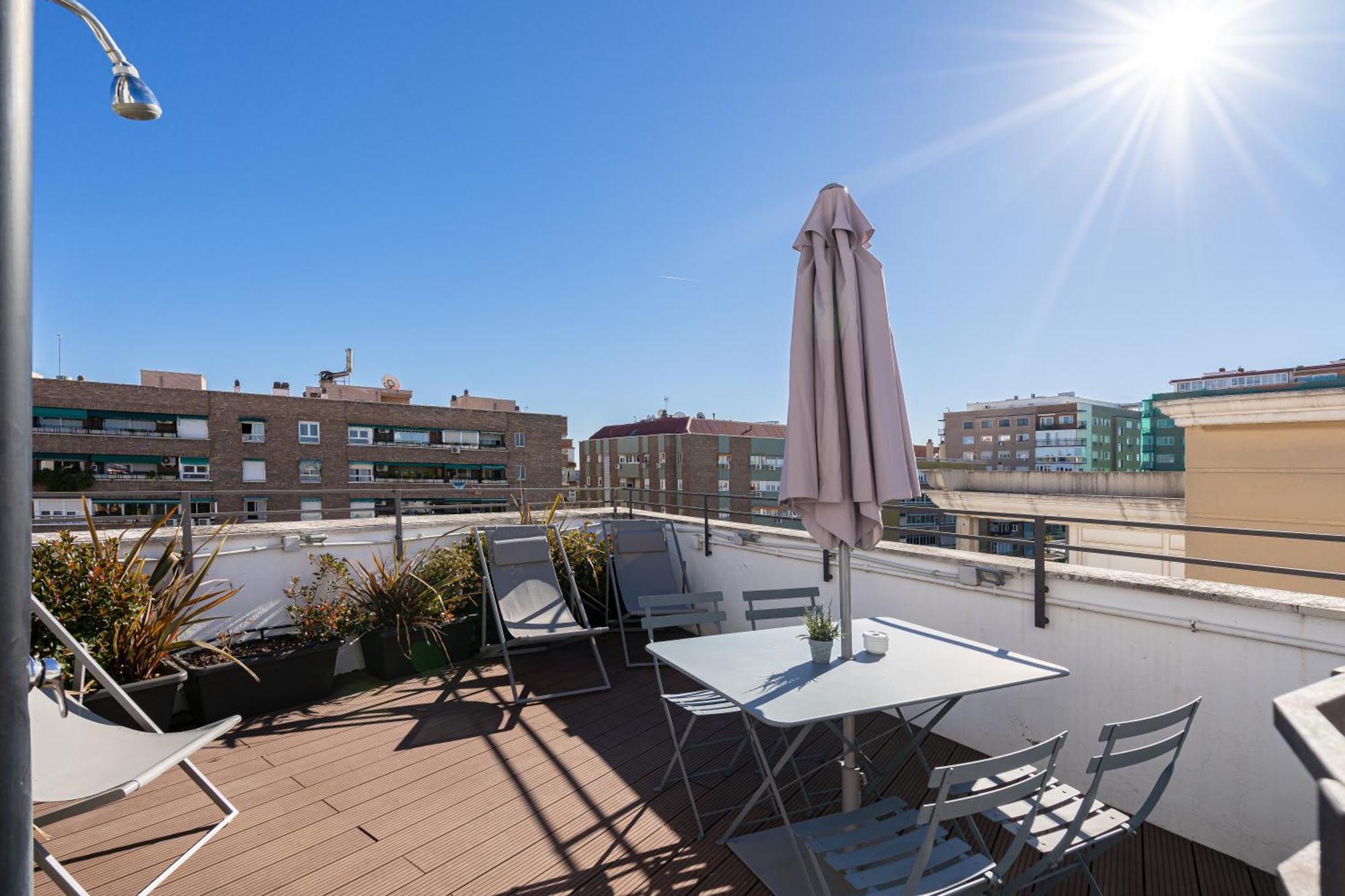 Feelathome Waldorf Suites Apartments Мадрид Екстериор снимка