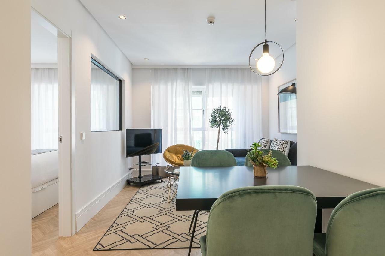 Feelathome Waldorf Suites Apartments Мадрид Екстериор снимка