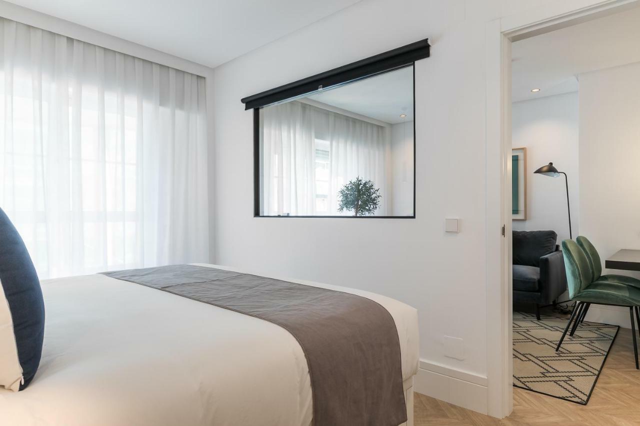 Feelathome Waldorf Suites Apartments Мадрид Екстериор снимка