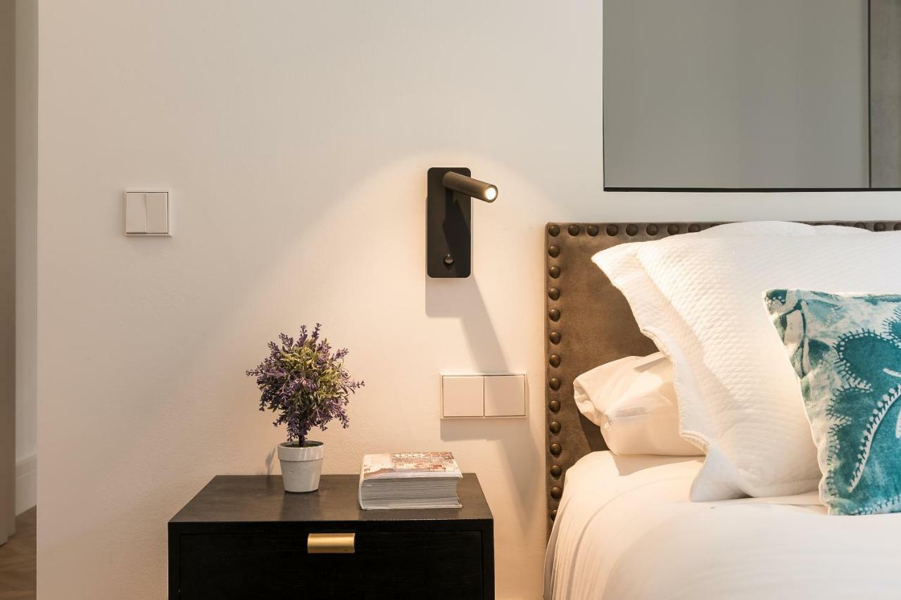 Feelathome Waldorf Suites Apartments Мадрид Екстериор снимка